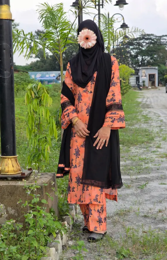 Pakistani Suit 8